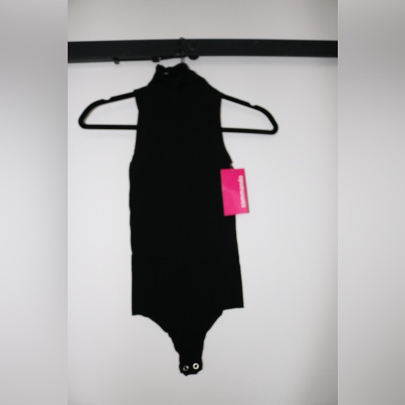 NWT- Commando Mock Neck Body Suit- O/S - Picture 2 of 2
